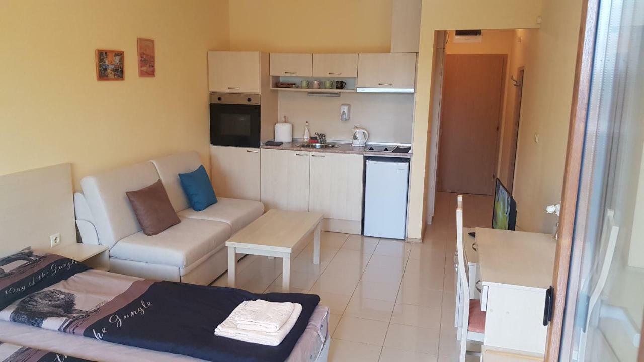 Harmony Hills Kolevi Apartments Rogachevo エクステリア 写真