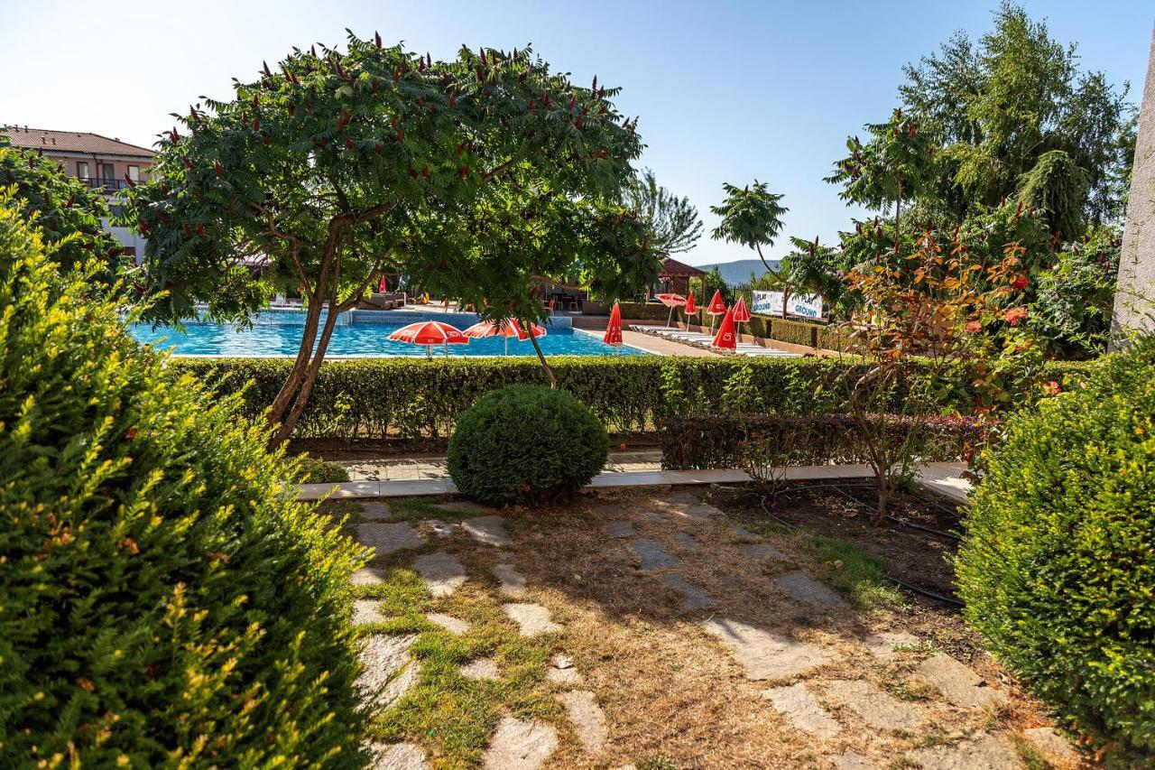 Harmony Hills Kolevi Apartments Rogachevo エクステリア 写真